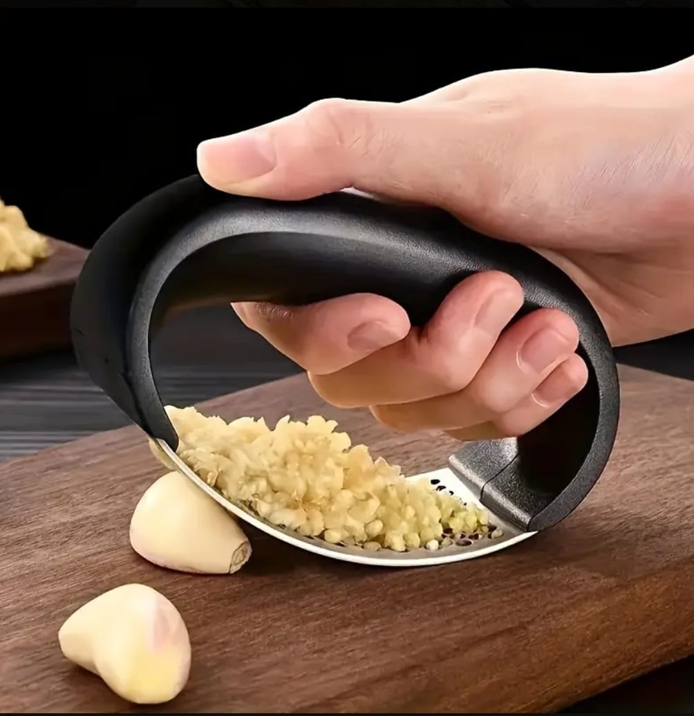 Effortless Garlic Press – Stainless Steel Manual Crusher for Fast, Easy Food Prep